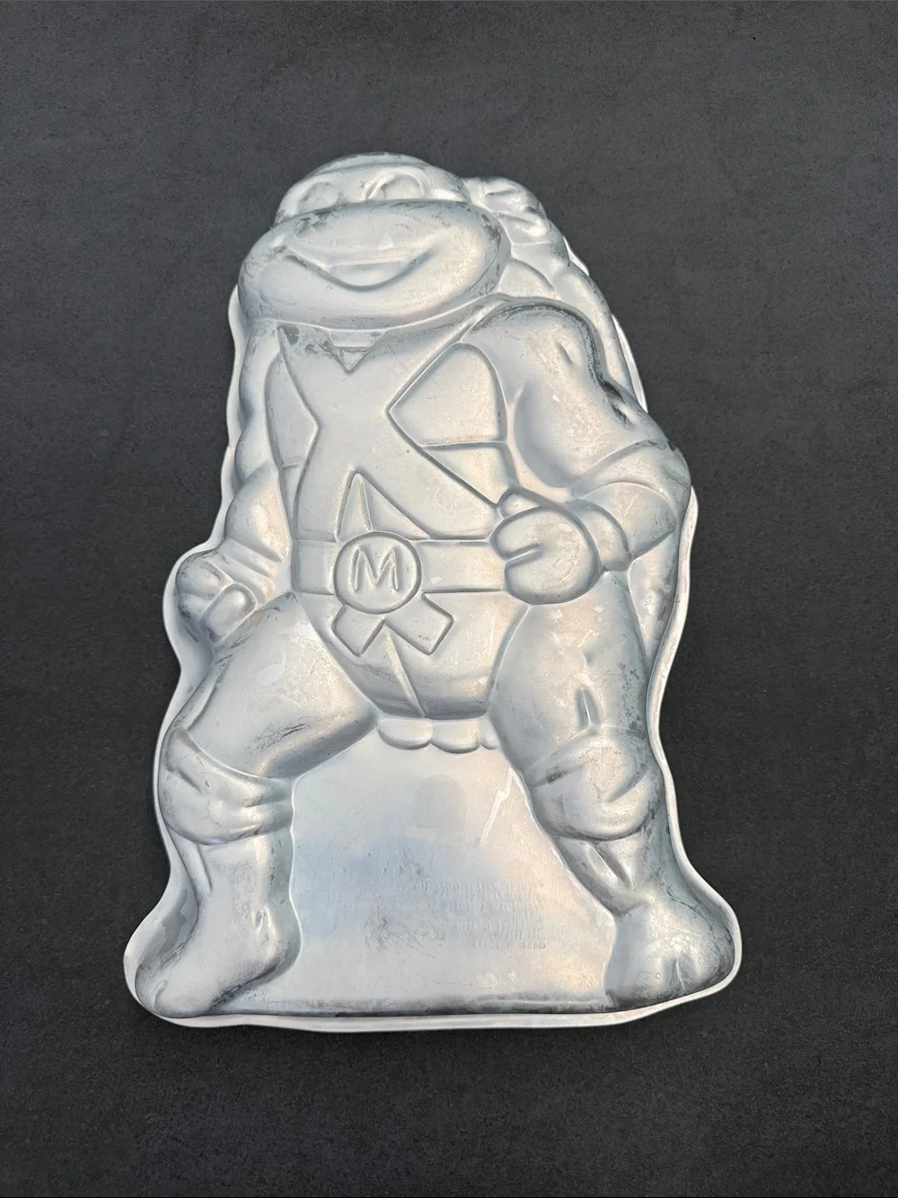 Set of 2 Wilton Teenage Mutant Ninja Turtle Cake pans